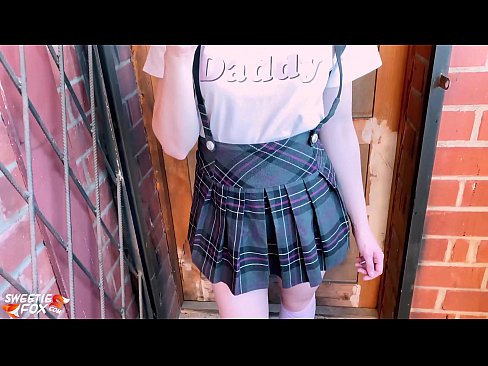 ❤️ Pelajar sekolah Menghisap batangnya dalam-dalam dan meniduri bukannya kelas. ❤️ Video seks pada kami