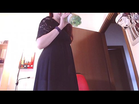❤️ Budak tunduk yang suka seluar dalam yang kotor dan sedap terpaksa melancap selepas menonton video ini! ❤️ Video seks pada kami